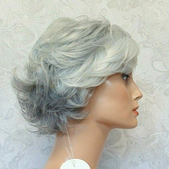 Short Wavy Heat Resistant Silver/Grey/White Wig main image 8